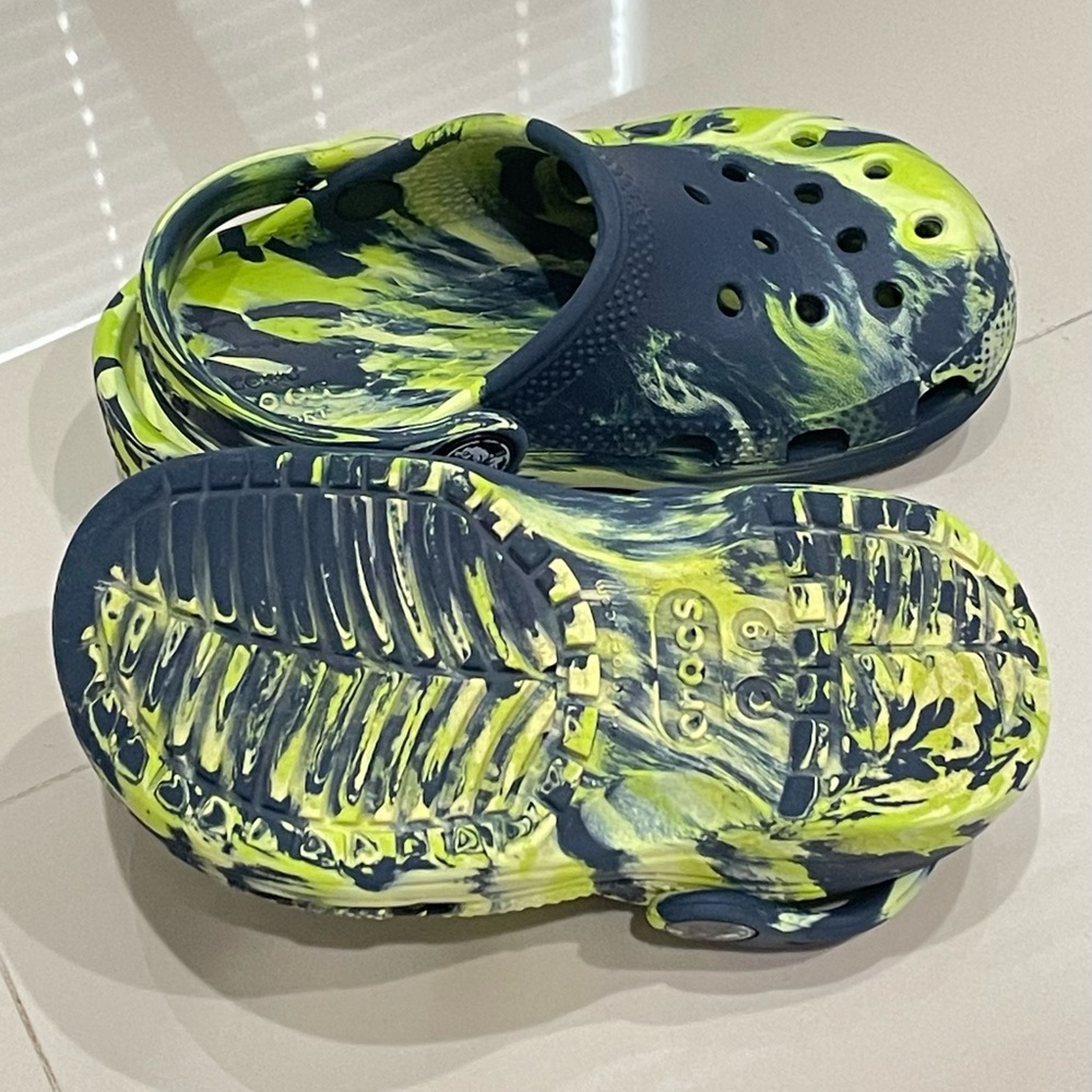 Kids Crocs Marbled Tie Dye